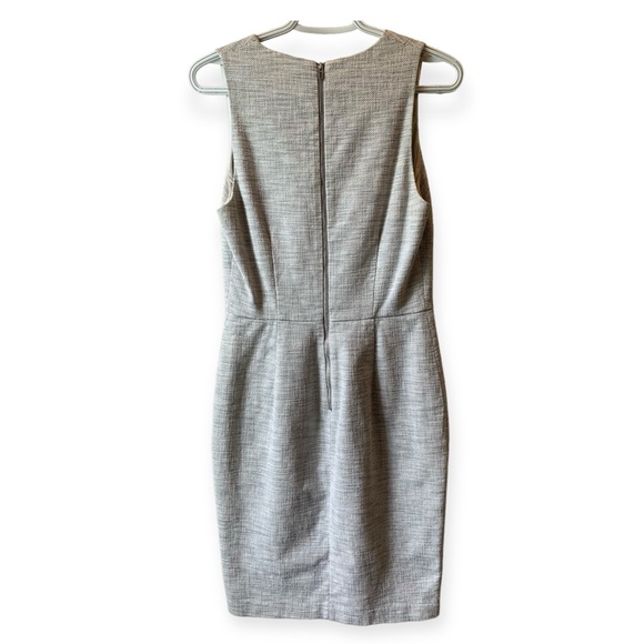 Banana Republic | v- neck | grey white | A-line | business dress | size 6 - Picture 2 of 7
